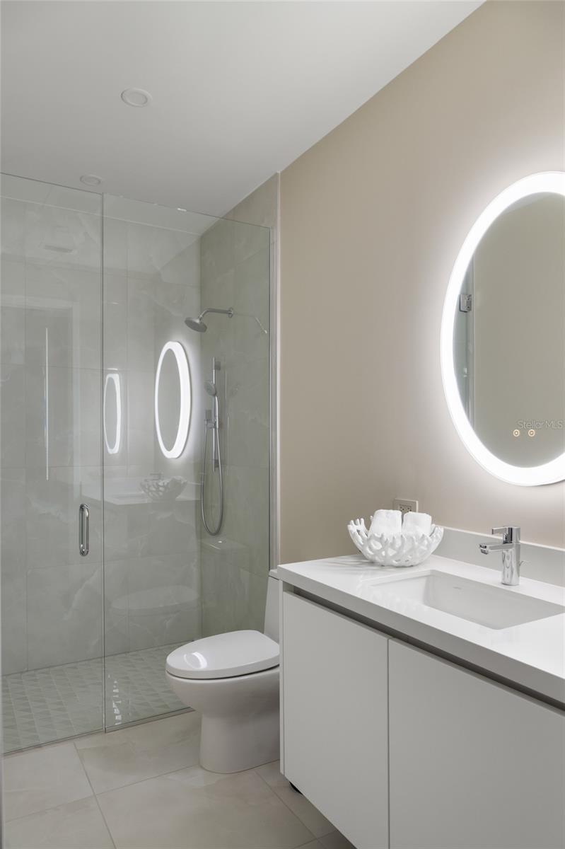 EVOLUTION - Residential Lease