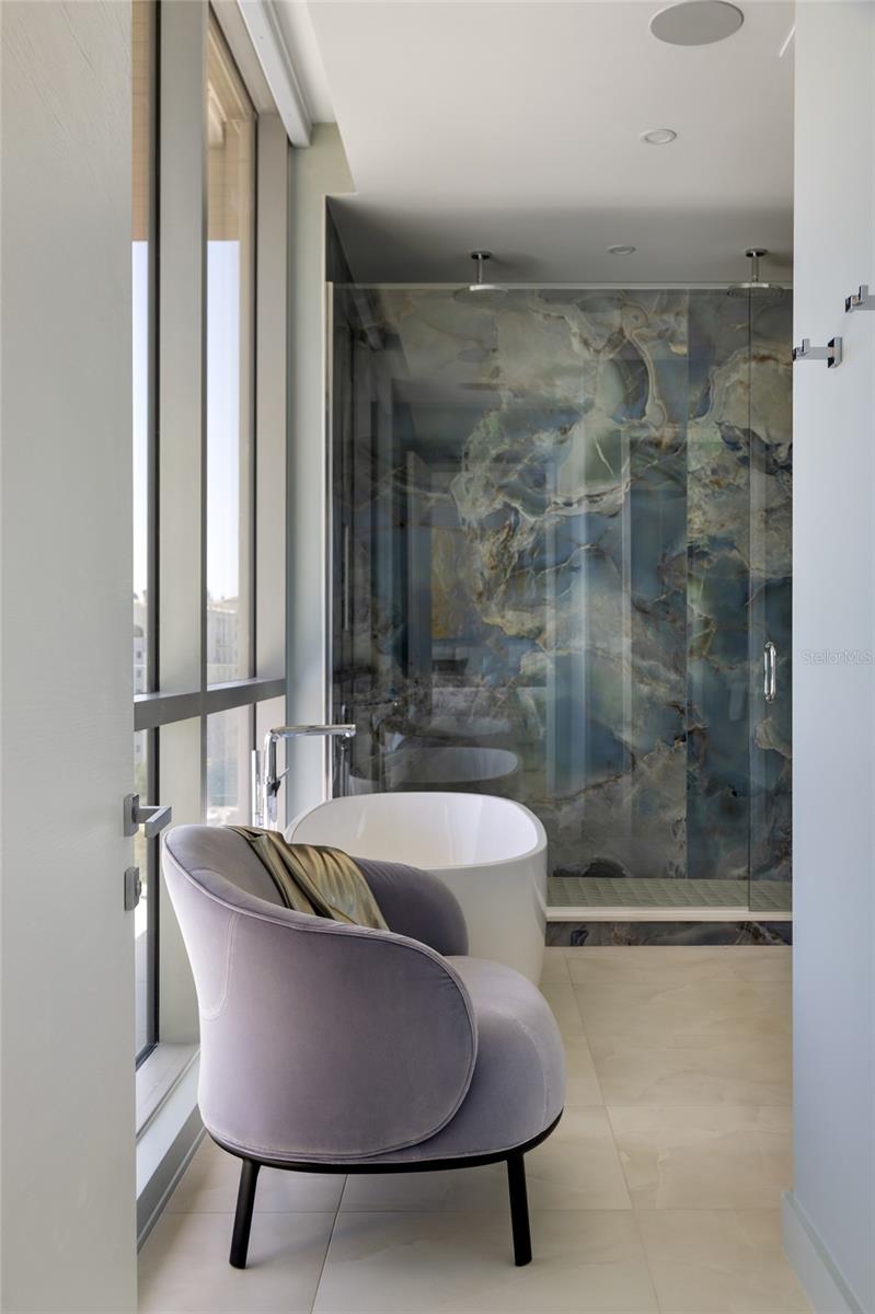 EVOLUTION - Residential Lease