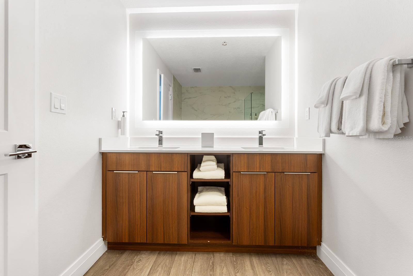 GROVE RESIDENCE & SPA HOTEL CONDO II - Residential