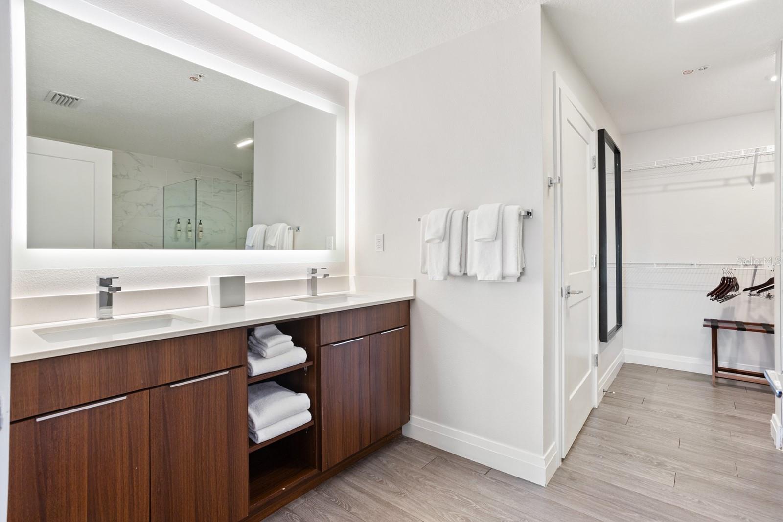 GROVE RESIDENCE & SPA HOTEL CONDO II - Residential