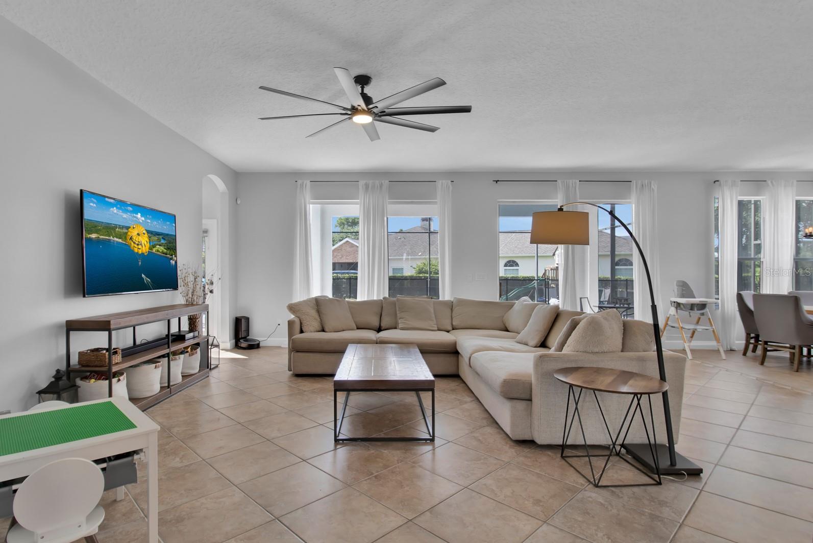 1786 LEE JANZEN DRIVE