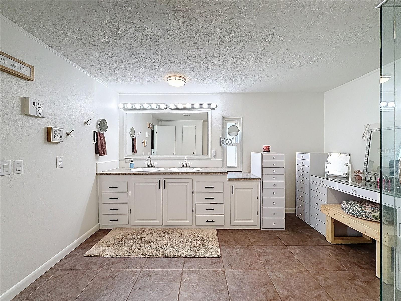 FLA DEV CO SUB - Residential