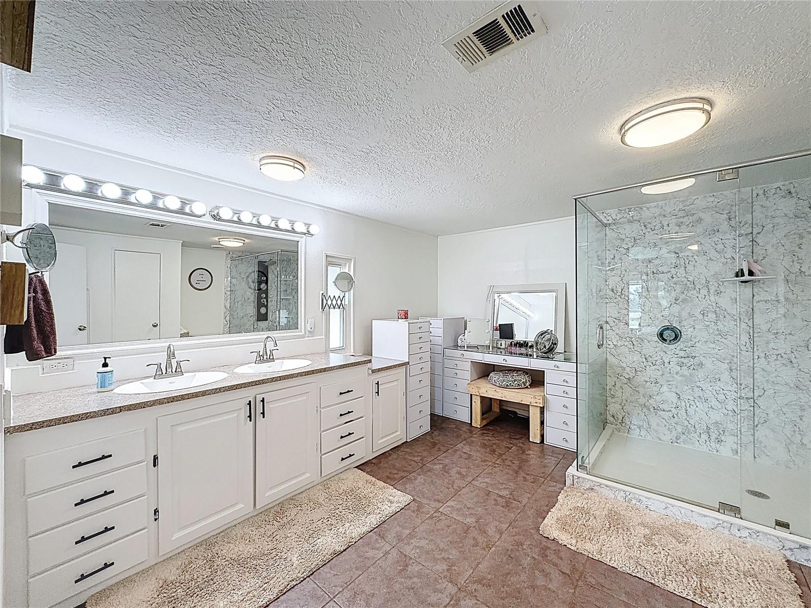 FLA DEV CO SUB - Residential