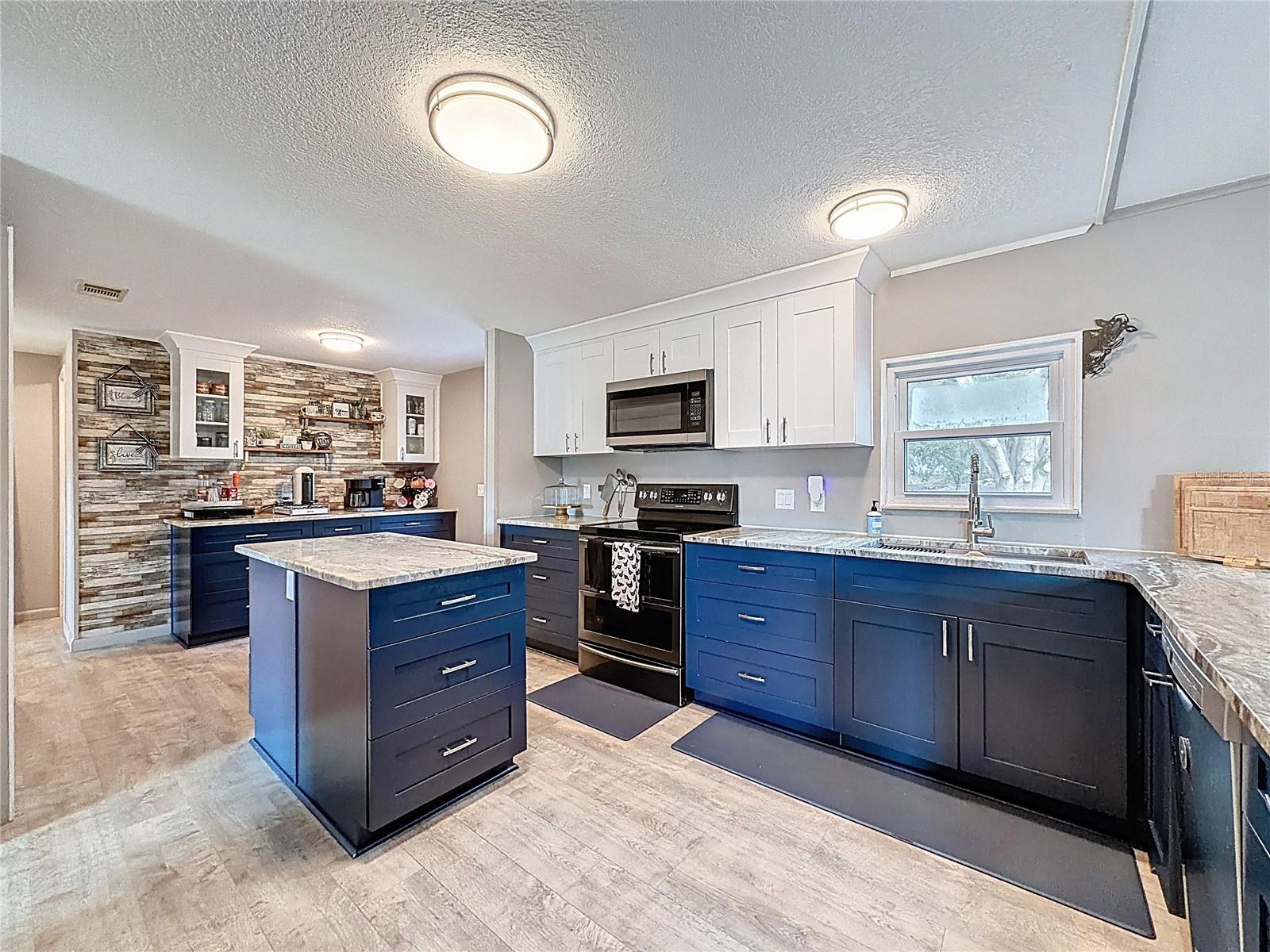 FLA DEV CO SUB - Residential