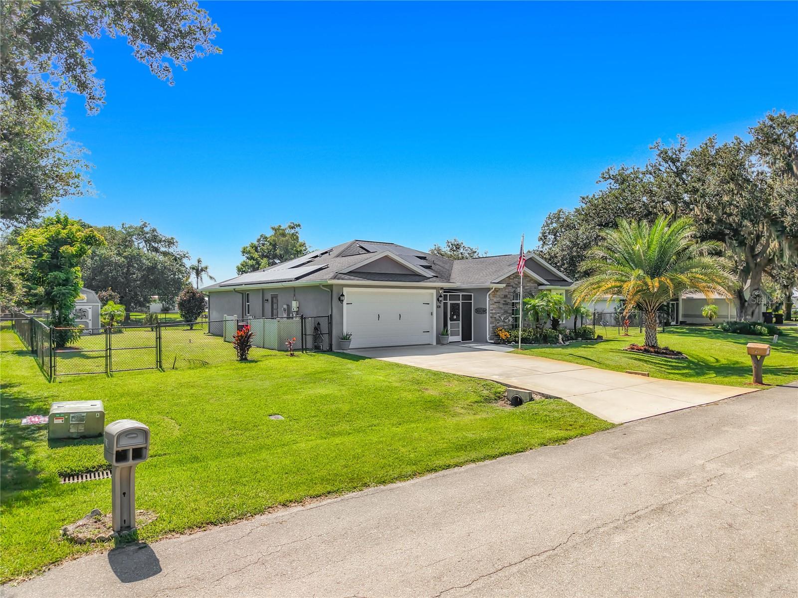 108 OAK KNOLLS CIRCLE