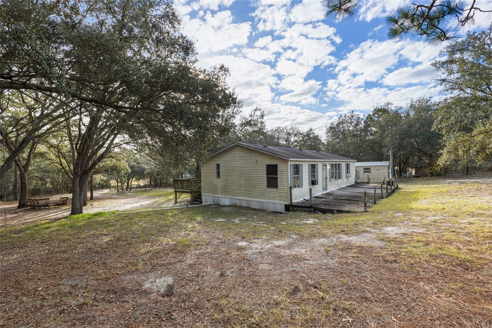 Photo 19 of 25 of 10431 NE 32ND LANE mobile home