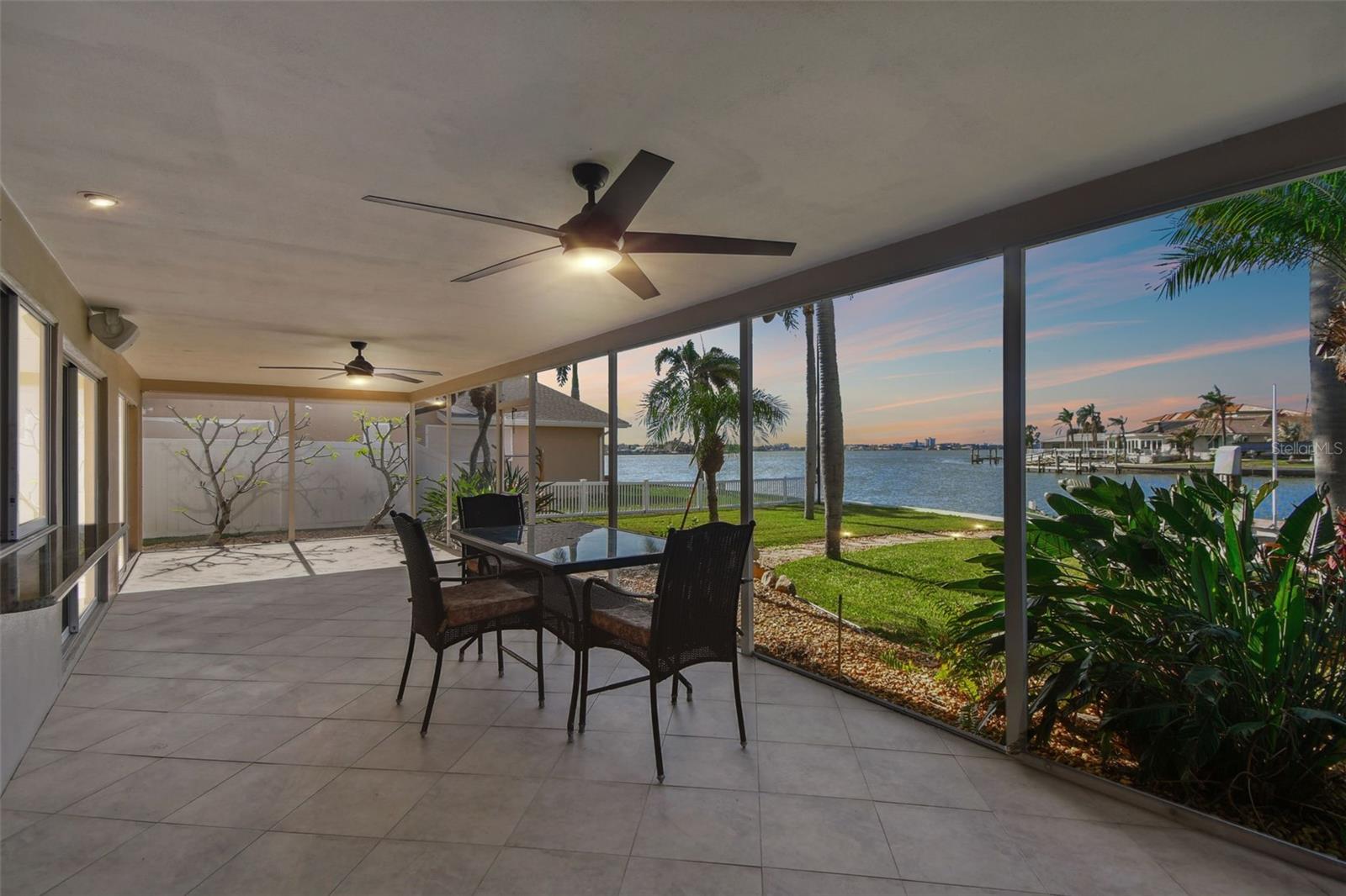 OAKHURST SHORES 5TH ADD - Residential