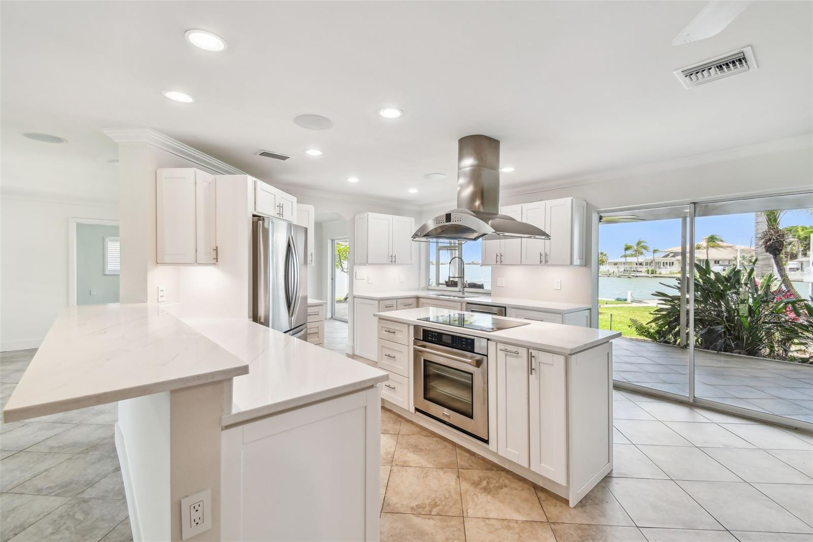 OAKHURST SHORES 5TH ADD - Residential