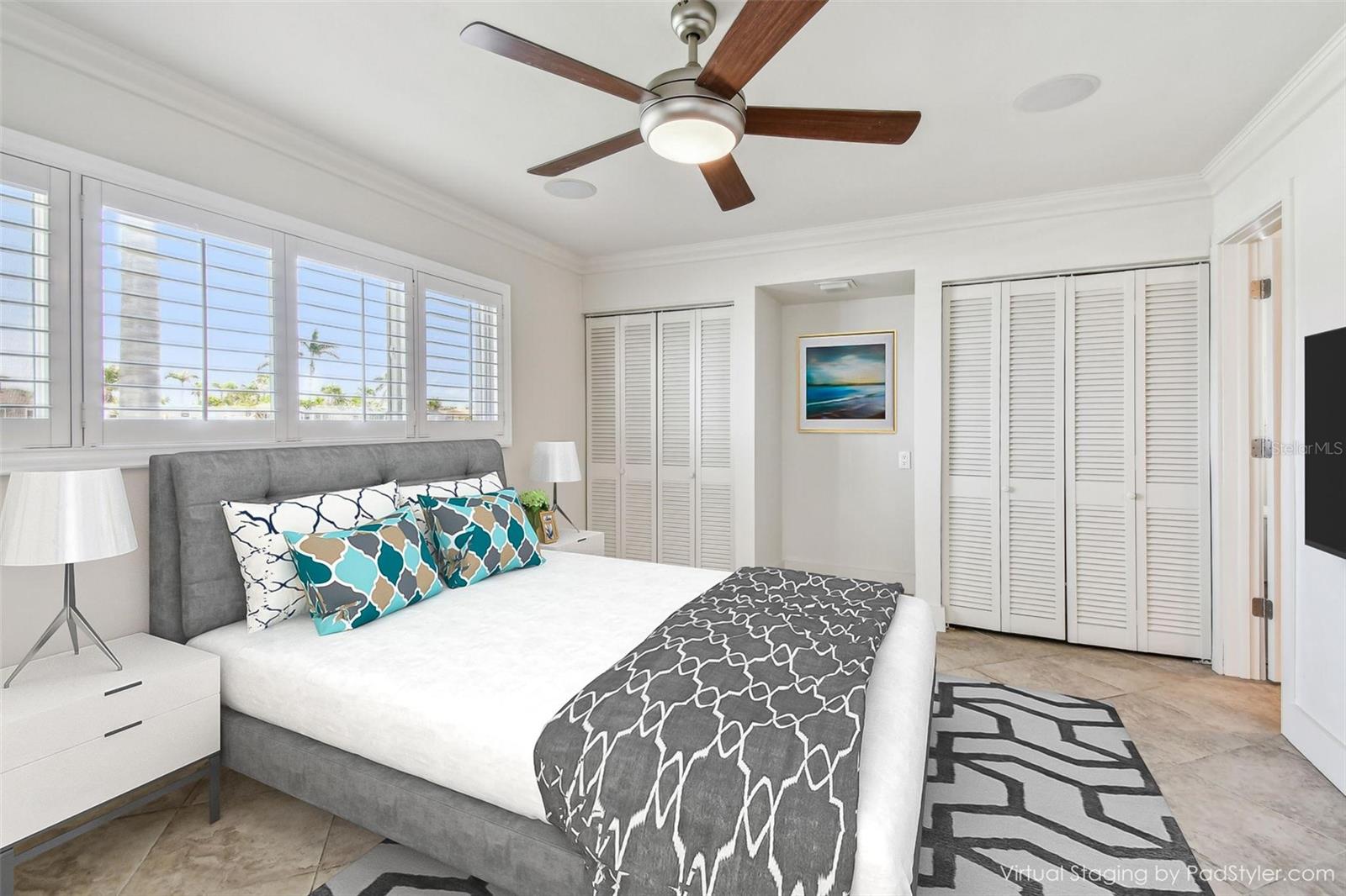 OAKHURST SHORES 5TH ADD - Residential