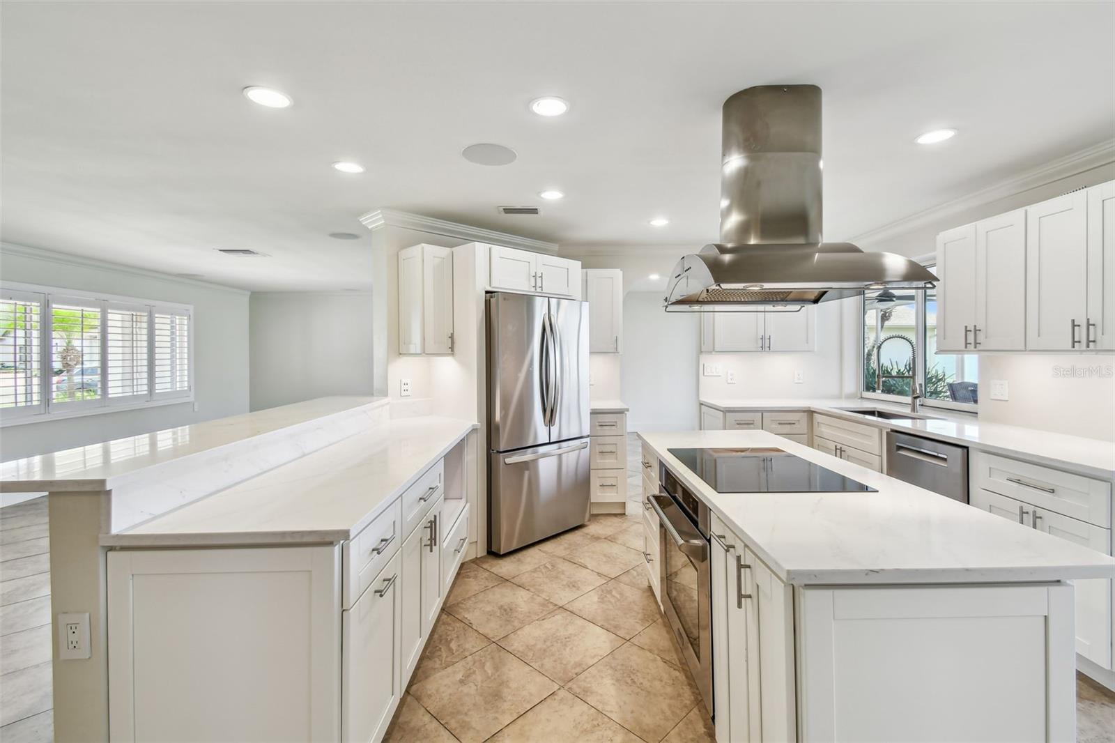 OAKHURST SHORES 5TH ADD - Residential