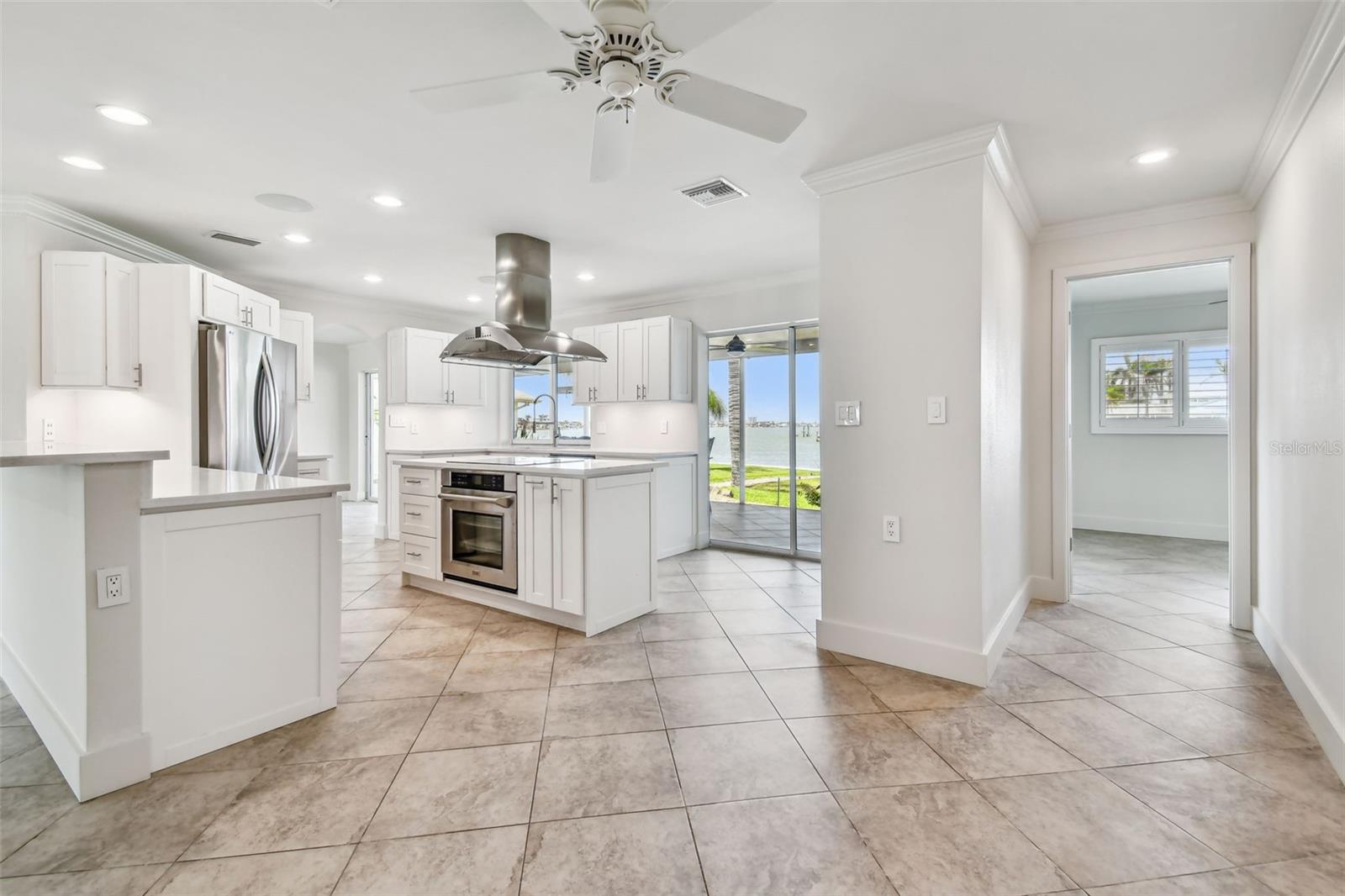 OAKHURST SHORES 5TH ADD - Residential