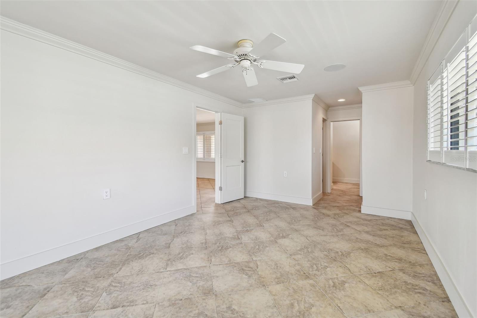 OAKHURST SHORES 5TH ADD - Residential