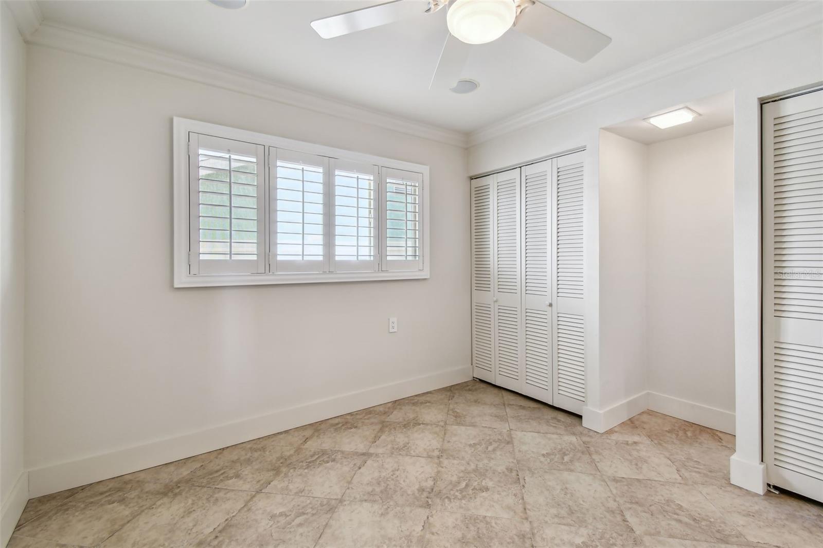 OAKHURST SHORES 5TH ADD - Residential