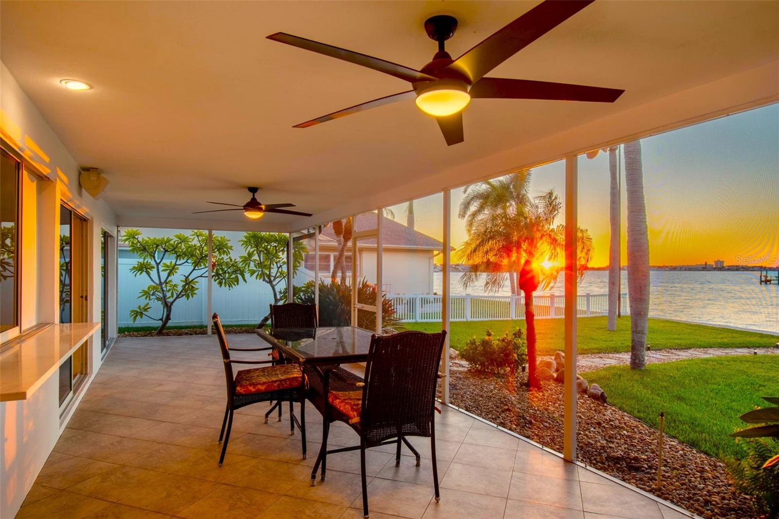 OAKHURST SHORES 5TH ADD - Residential