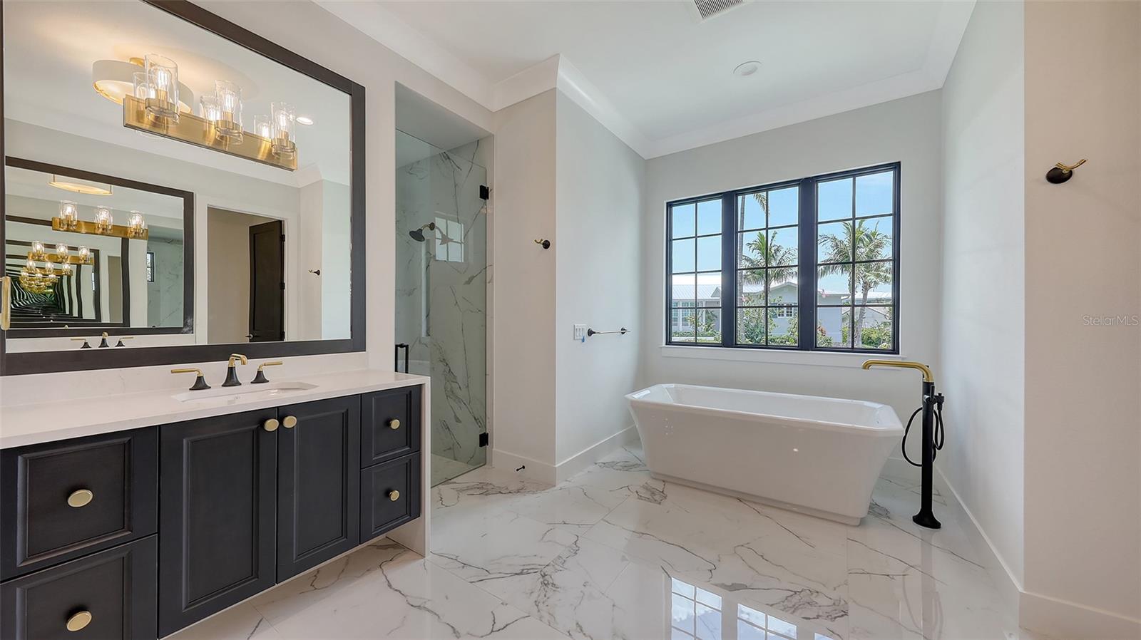EMERALD HARBOR - Residential