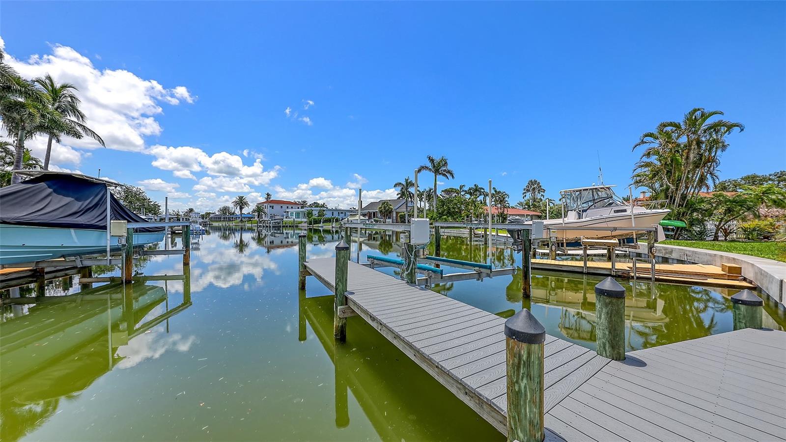EMERALD HARBOR - Residential