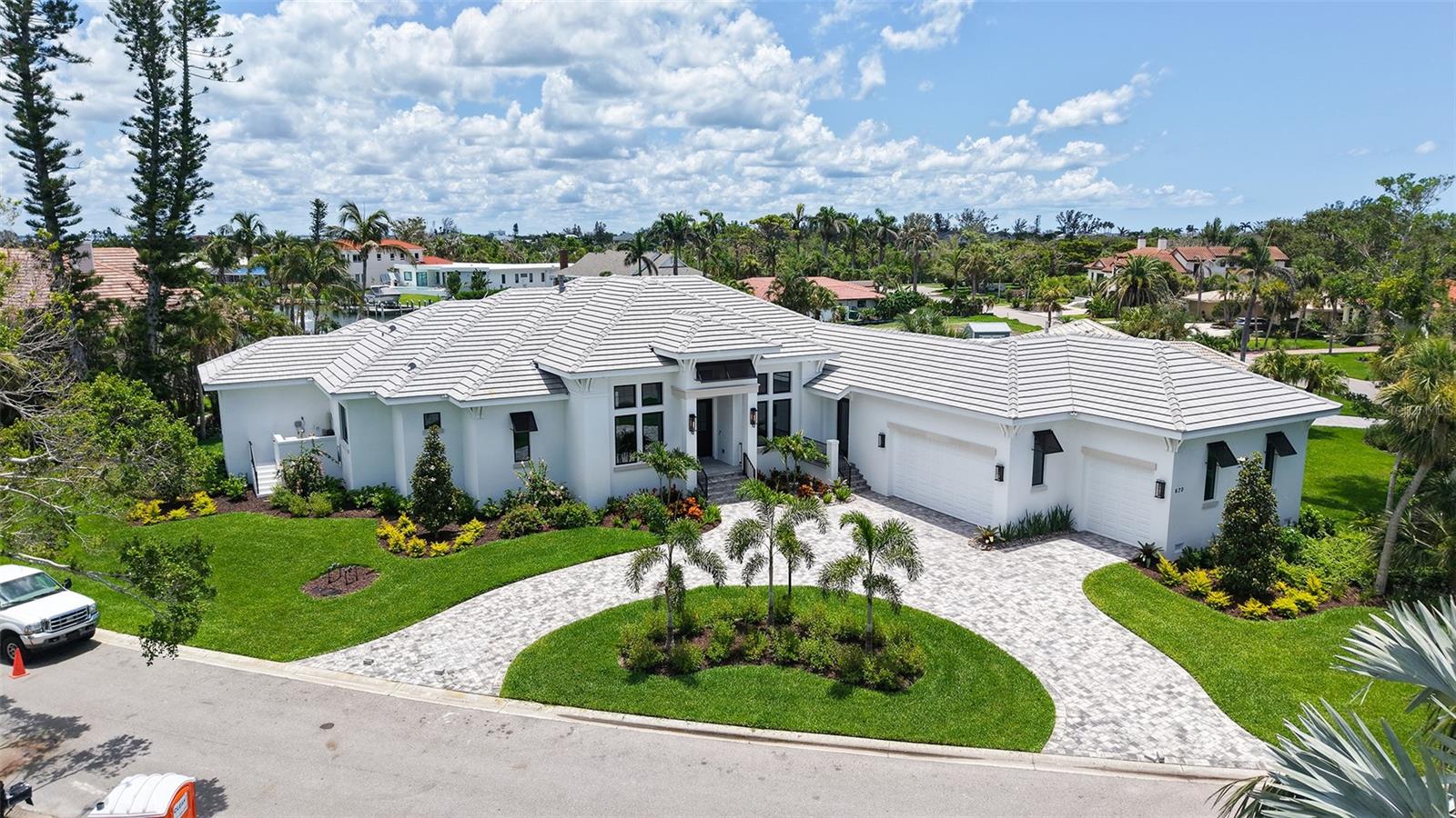 670 OLD COMPASS ROAD