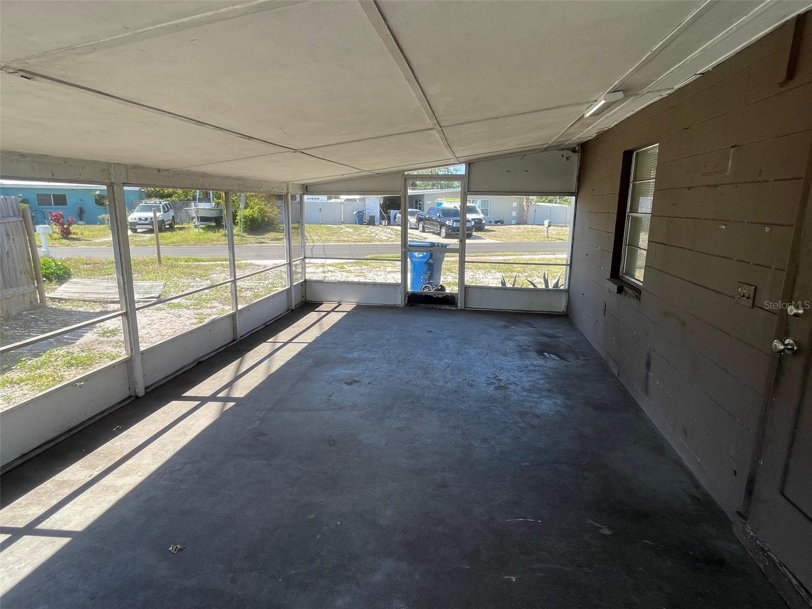 BAYSHORE GARDENS SEC 3 - Residential