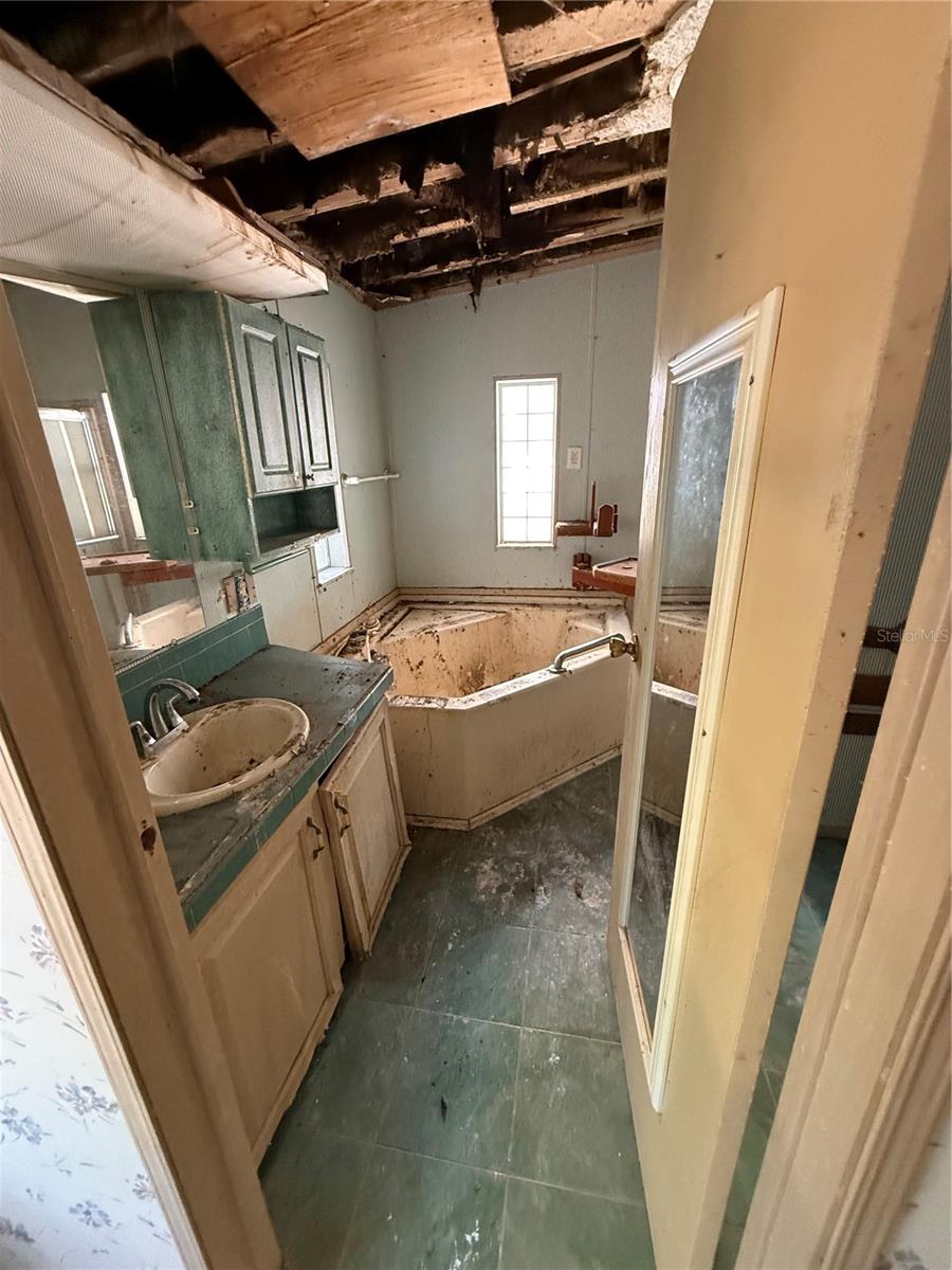 BELLEVIEW HEIGHTS ESTATE - Residential