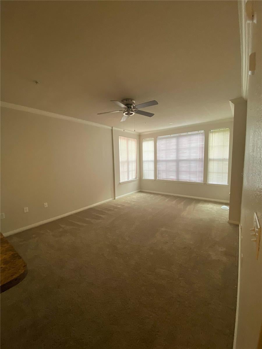 Casas a venda 2 - Jen Dantas 911 N ORANGE AVENUE 235