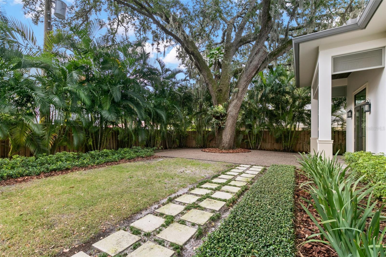 BEACH PARK - Residential