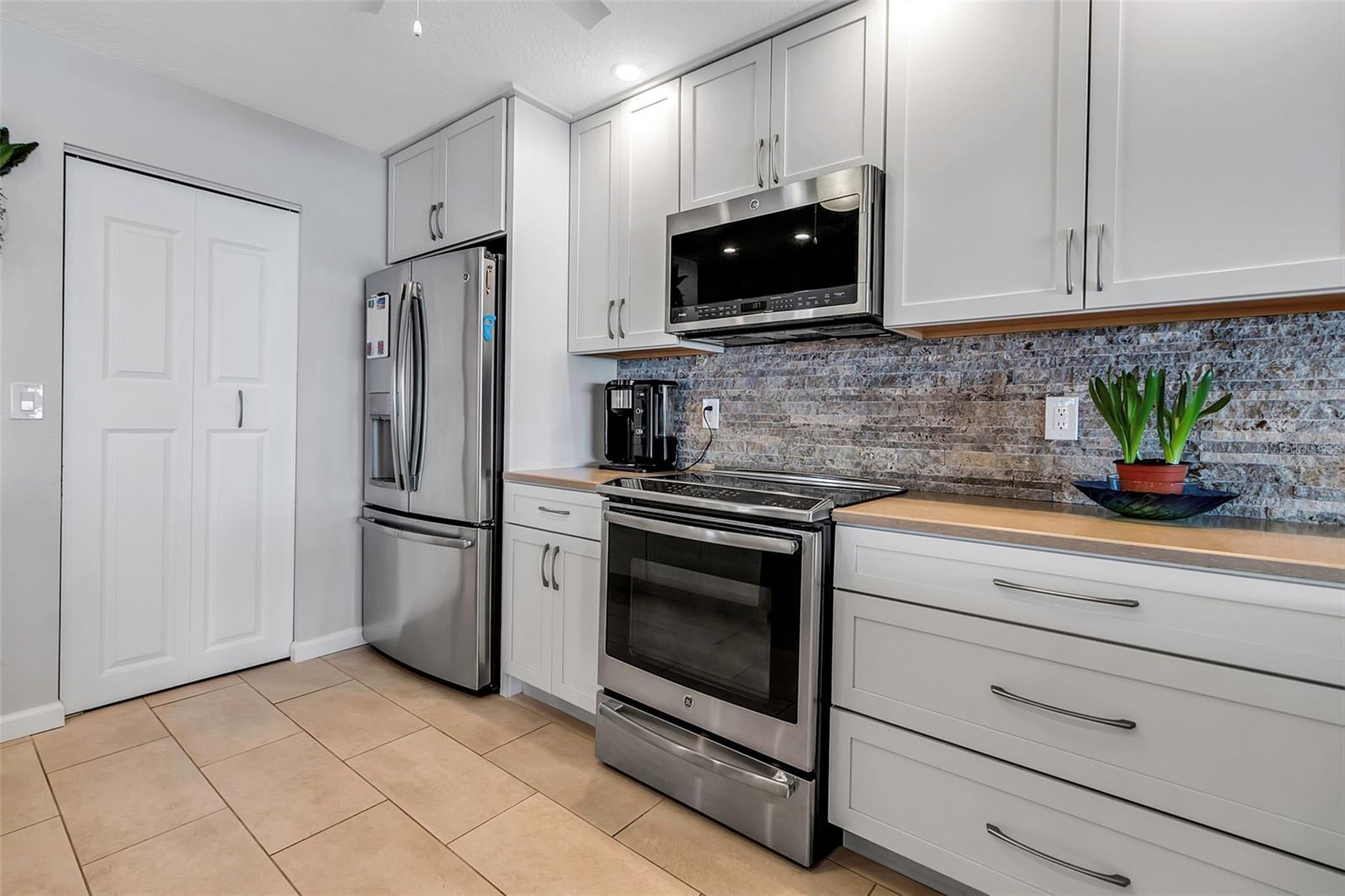 BAYSIDE TERRACES AT WILD OAK BAY III-V - Residential