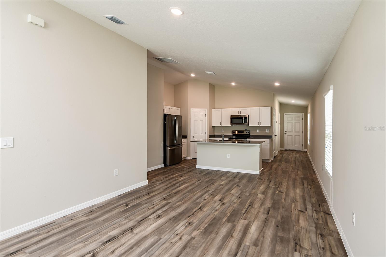 PASADENA WOODS - Residential