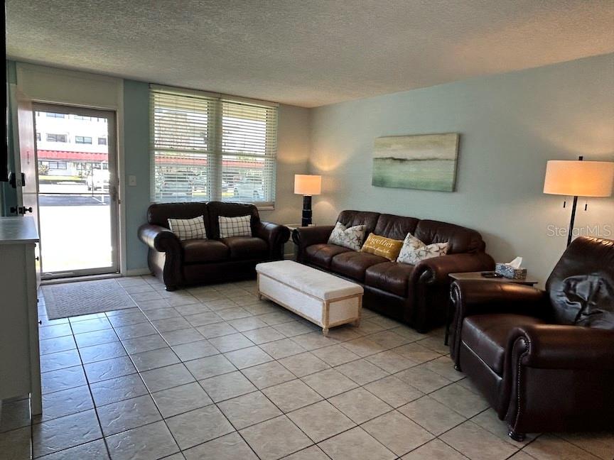 WINSTON PARK NORTHEAST - Residential Lease