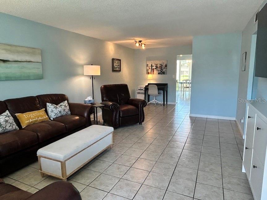 WINSTON PARK NORTHEAST - Residential Lease