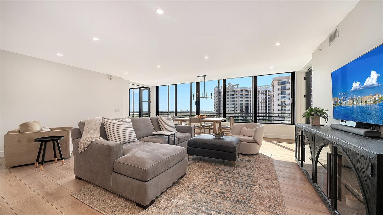 1102 BENJAMIN FRANKLIN DRIVE 810