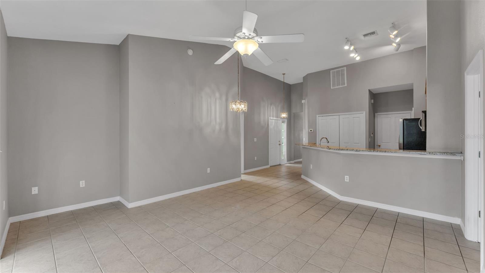 VILLAGE AT LAKE HIGHLAND PH 02 - Residential