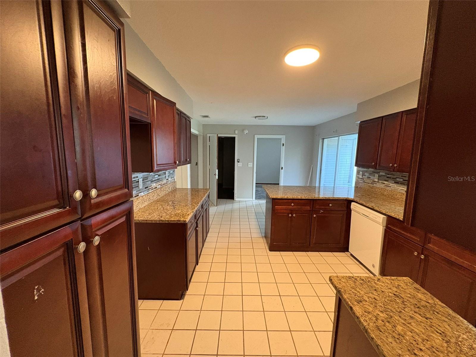 RIVERVIEW - Residential