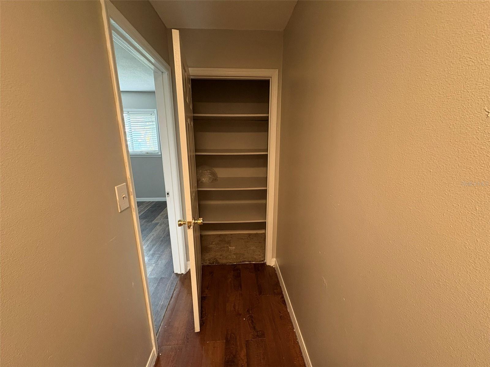 RIVERVIEW - Residential