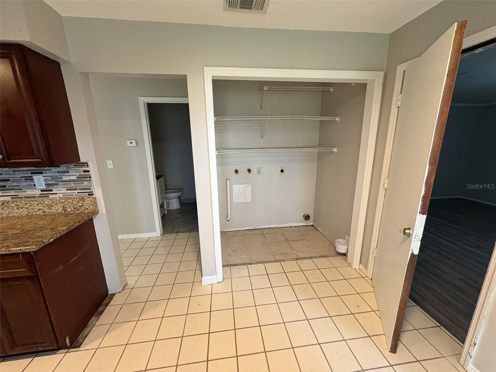 RIVERVIEW - Residential