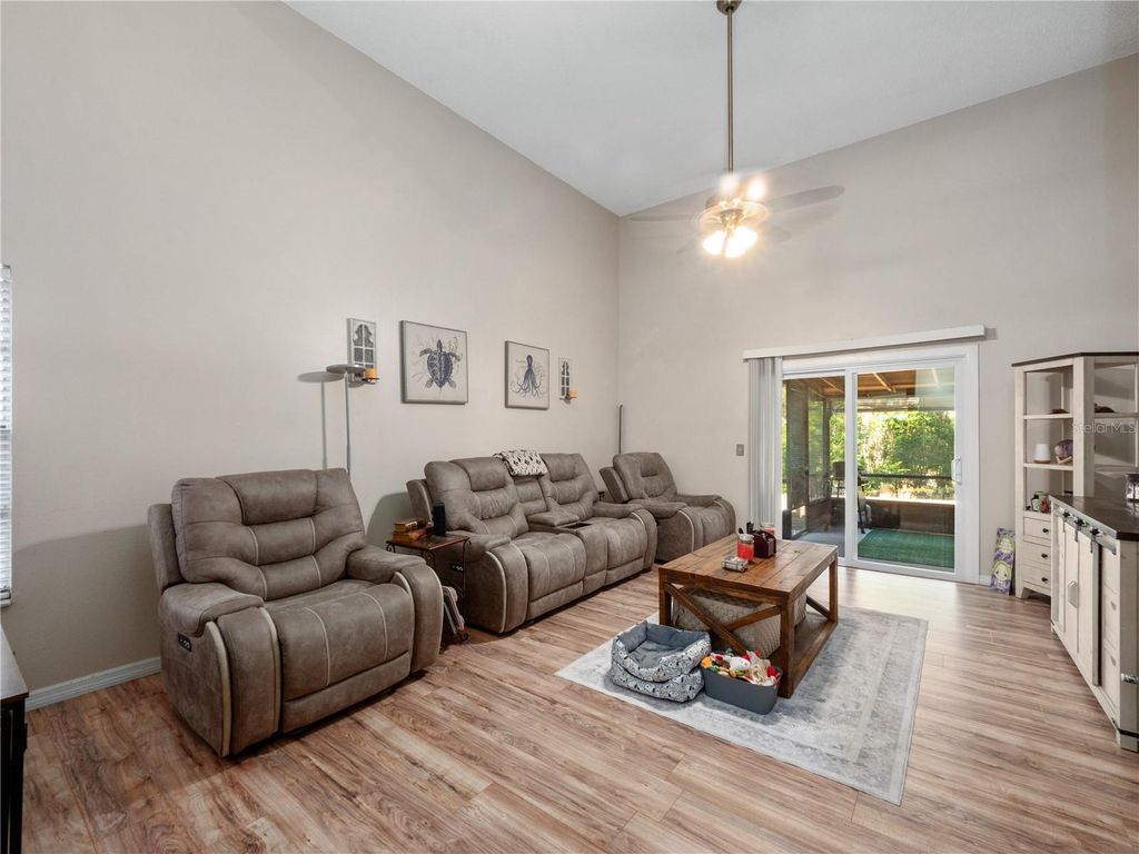 Photo of 252 Alston Drive, Orlando, FL 32835 (MLS # O6354872)