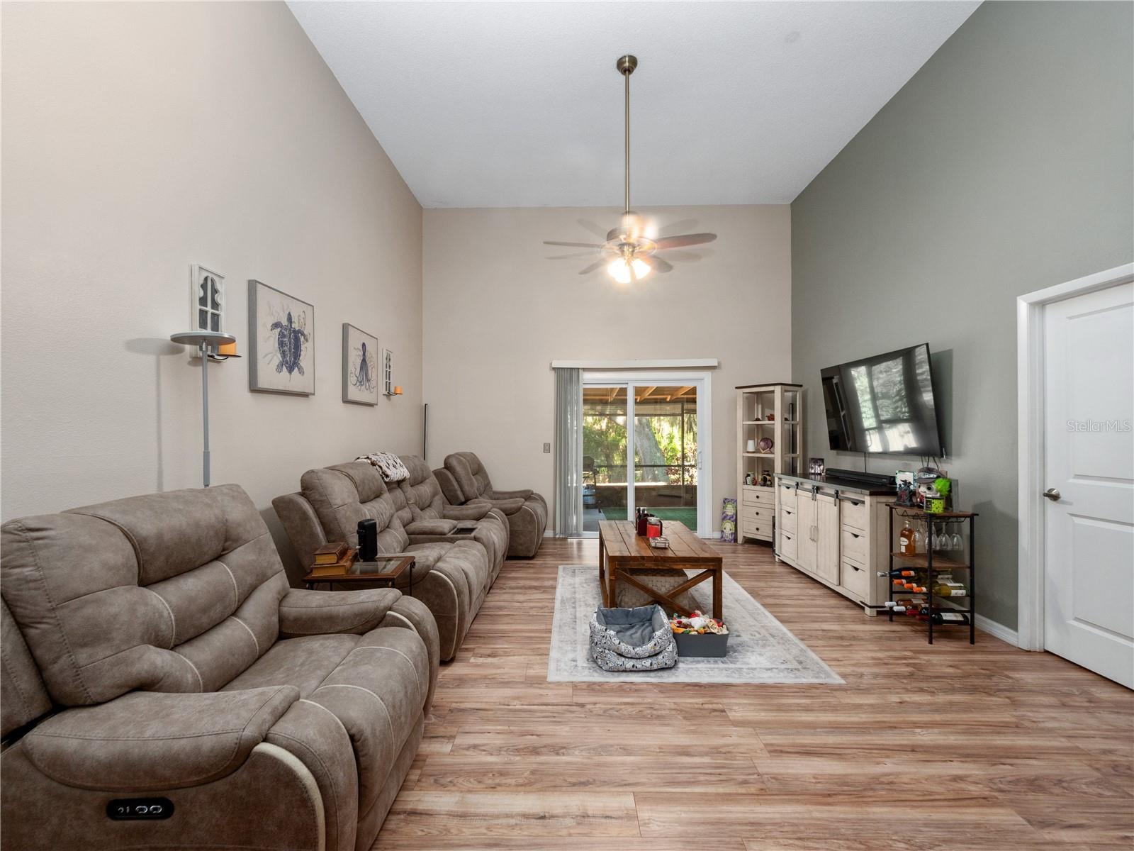 OAK MEADOWS - Residential