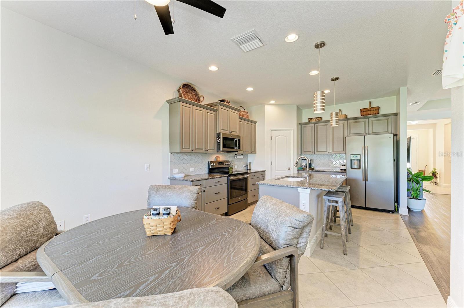 RIDGE AT CROSSING CREEK PH I - Residential