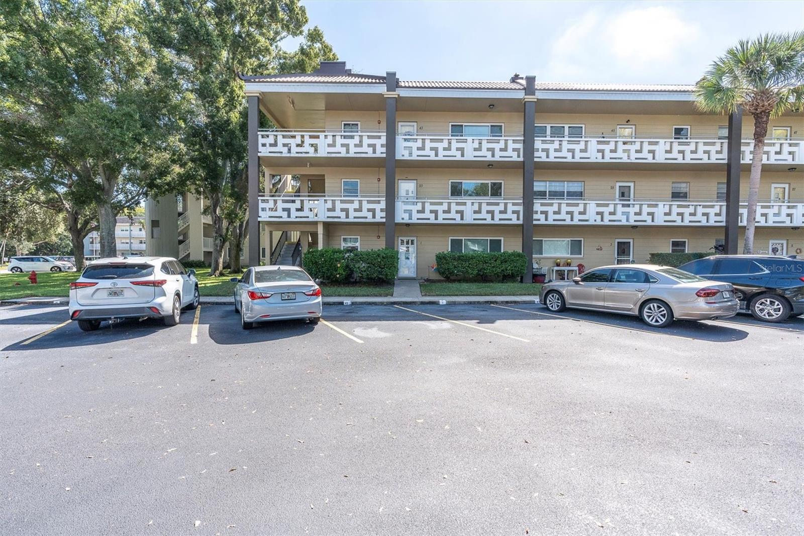 ON TOP OF THE WORLD - Residential Lease