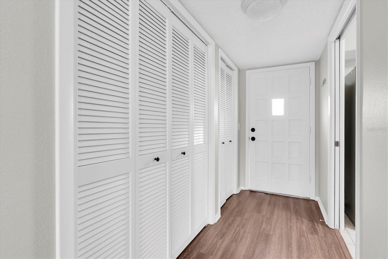 ON TOP OF THE WORLD - Residential Lease