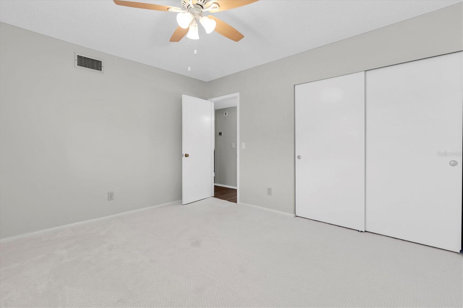 ON TOP OF THE WORLD - Residential Lease