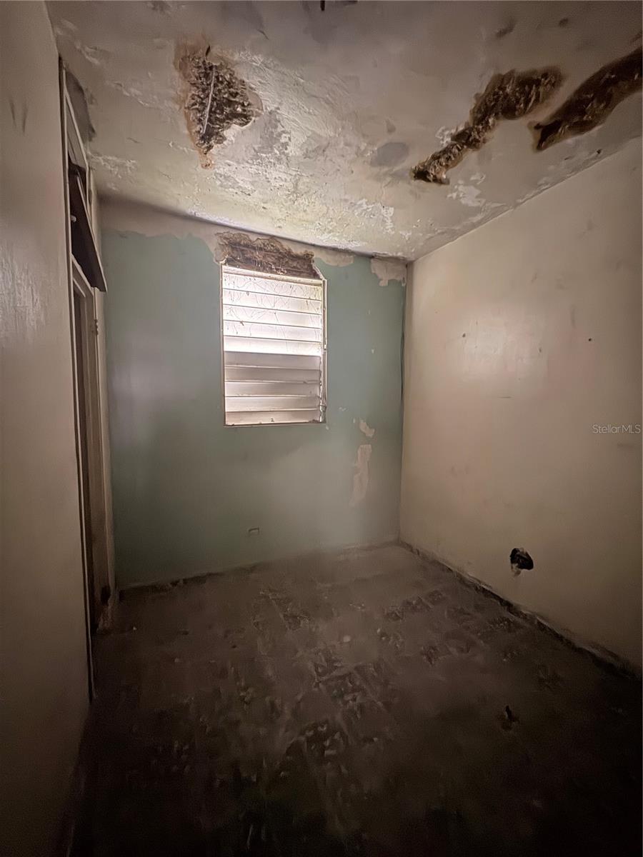 COUNTRY CLUB - Residential