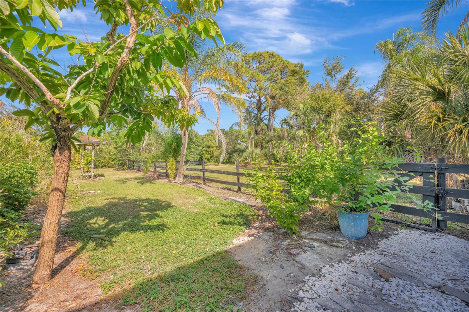 PINE RANCH - Residential