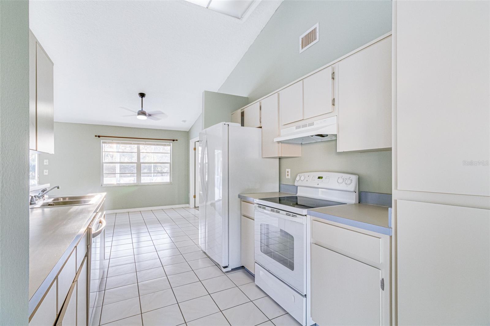 OAKRIDGE ESTATES - Residential