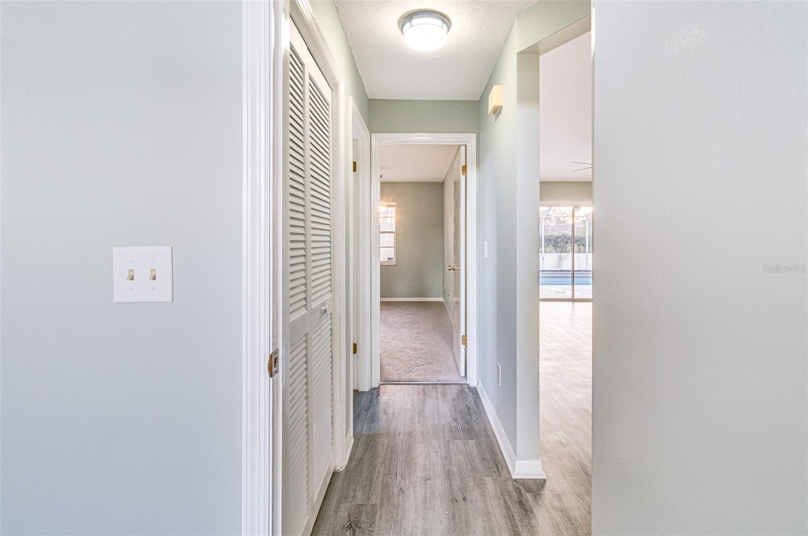 OAKRIDGE ESTATES - Residential