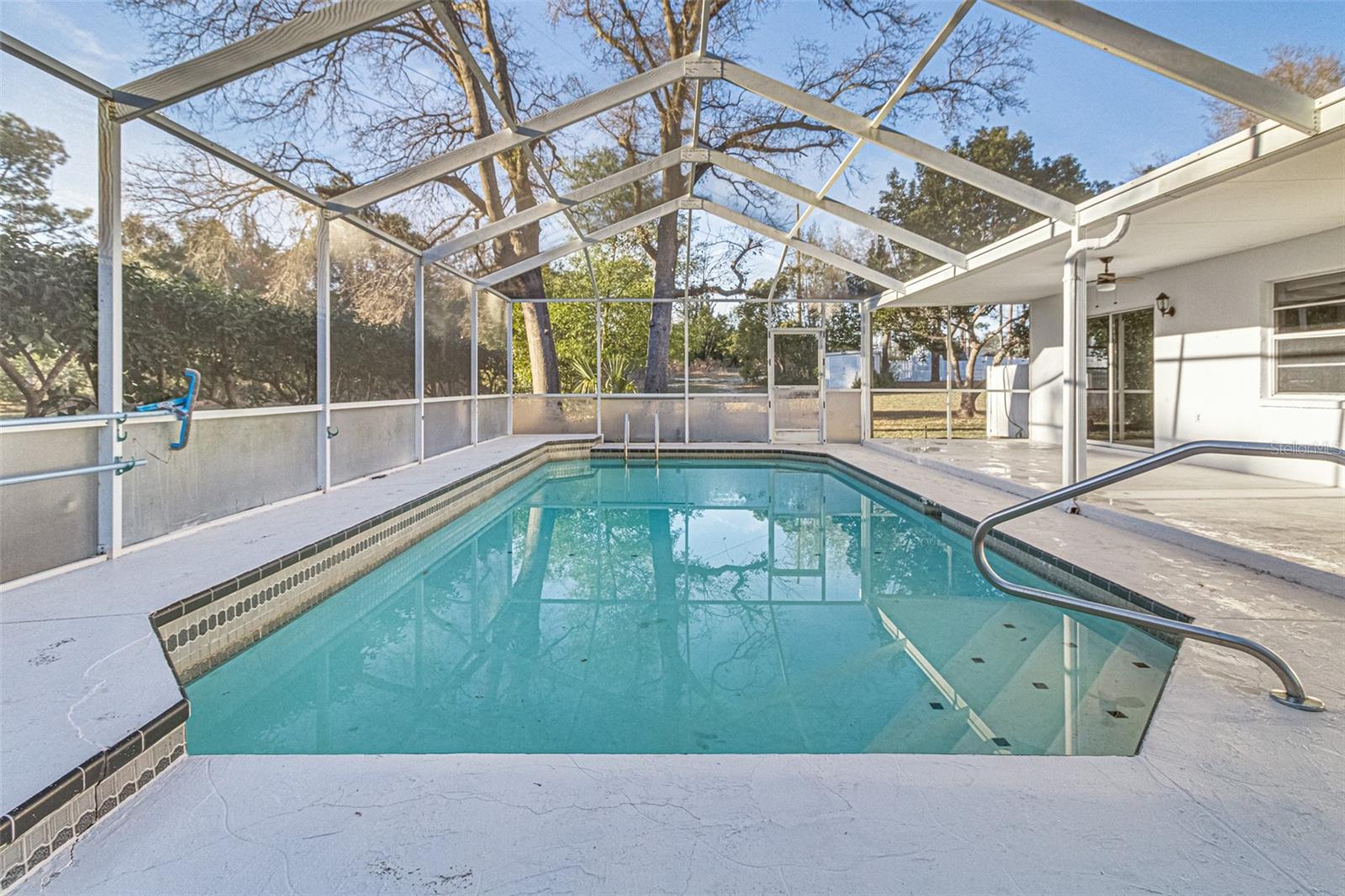 OAKRIDGE ESTATES - Residential