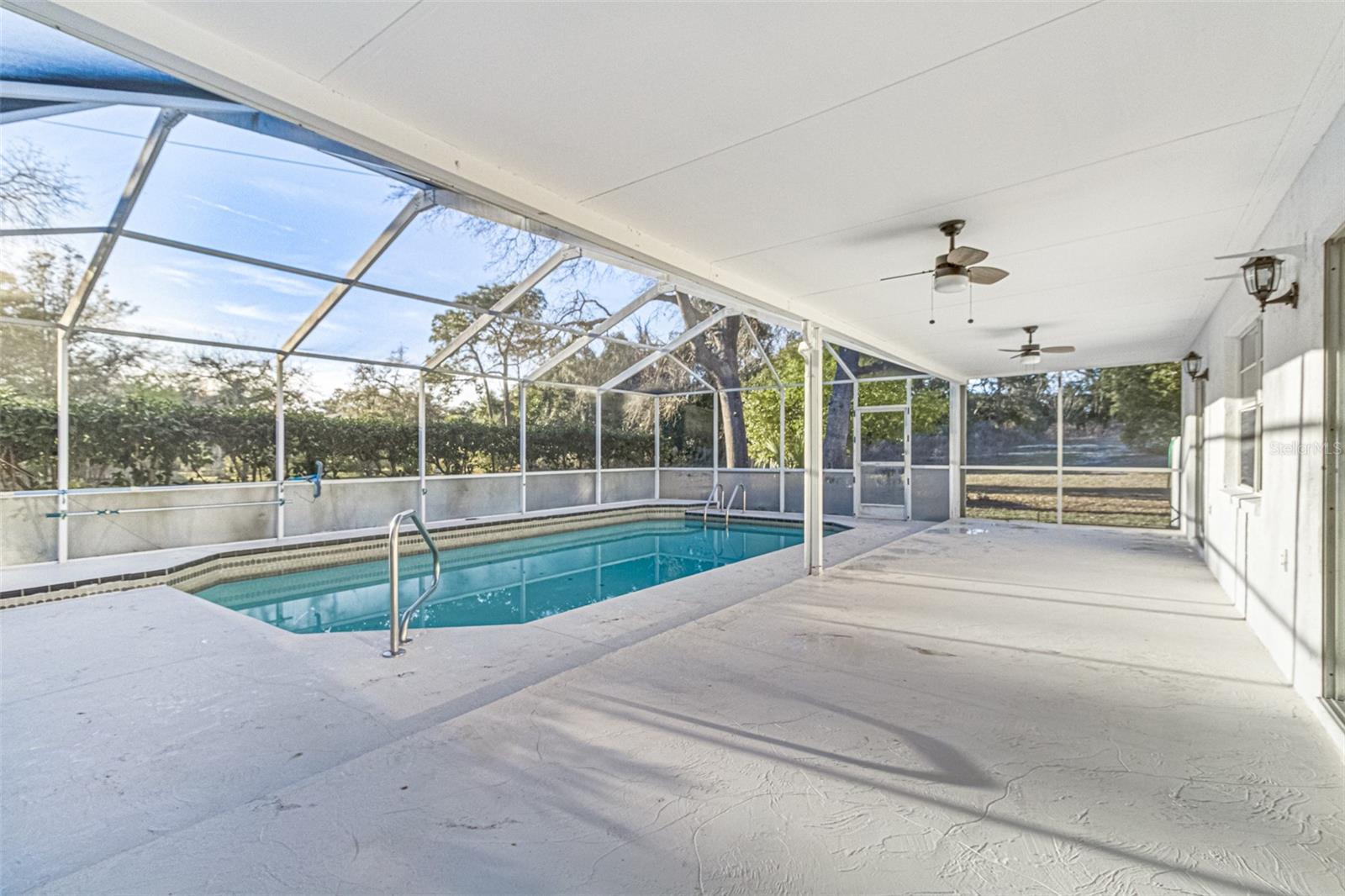 OAKRIDGE ESTATES - Residential