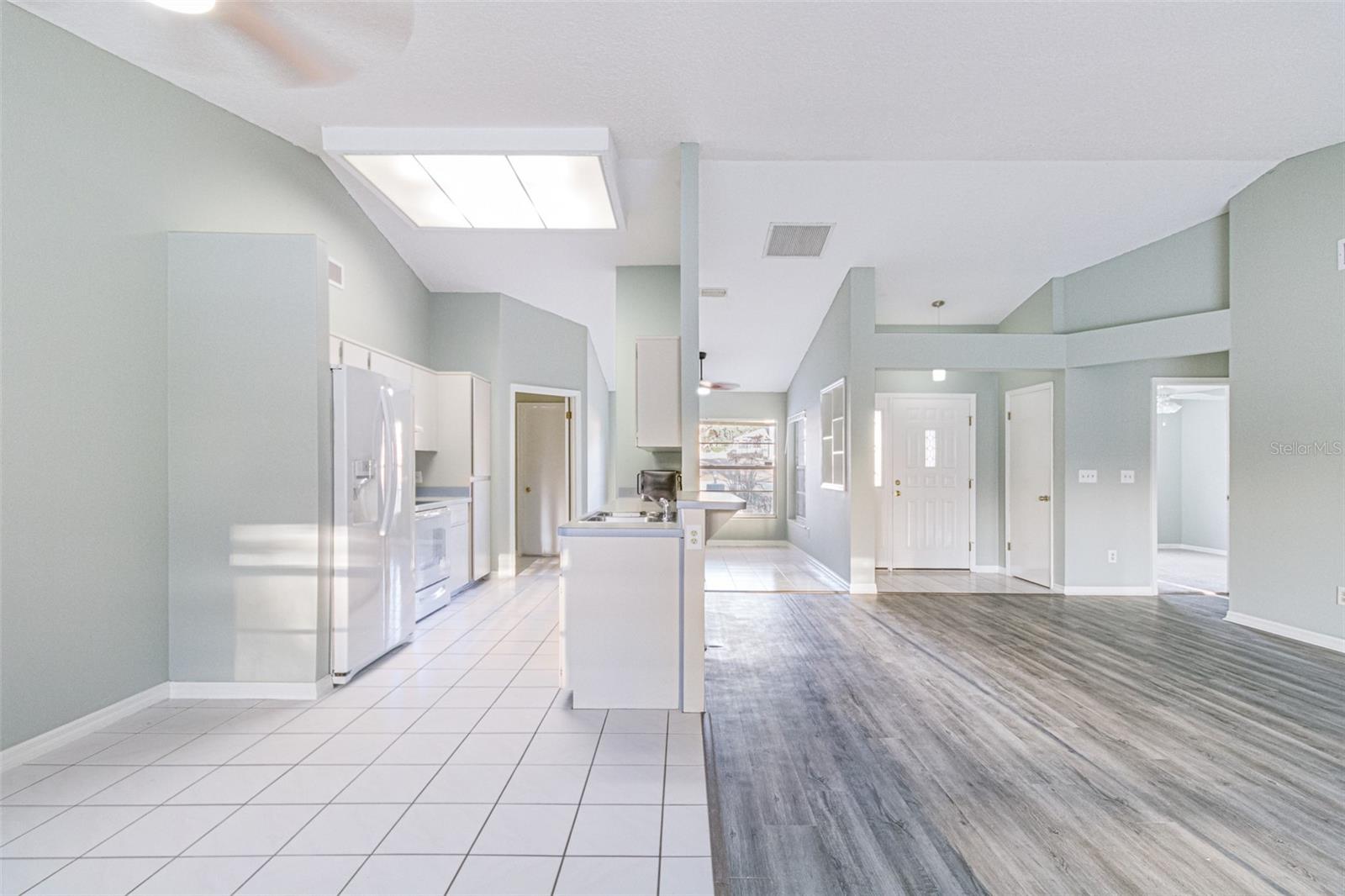 OAKRIDGE ESTATES - Residential