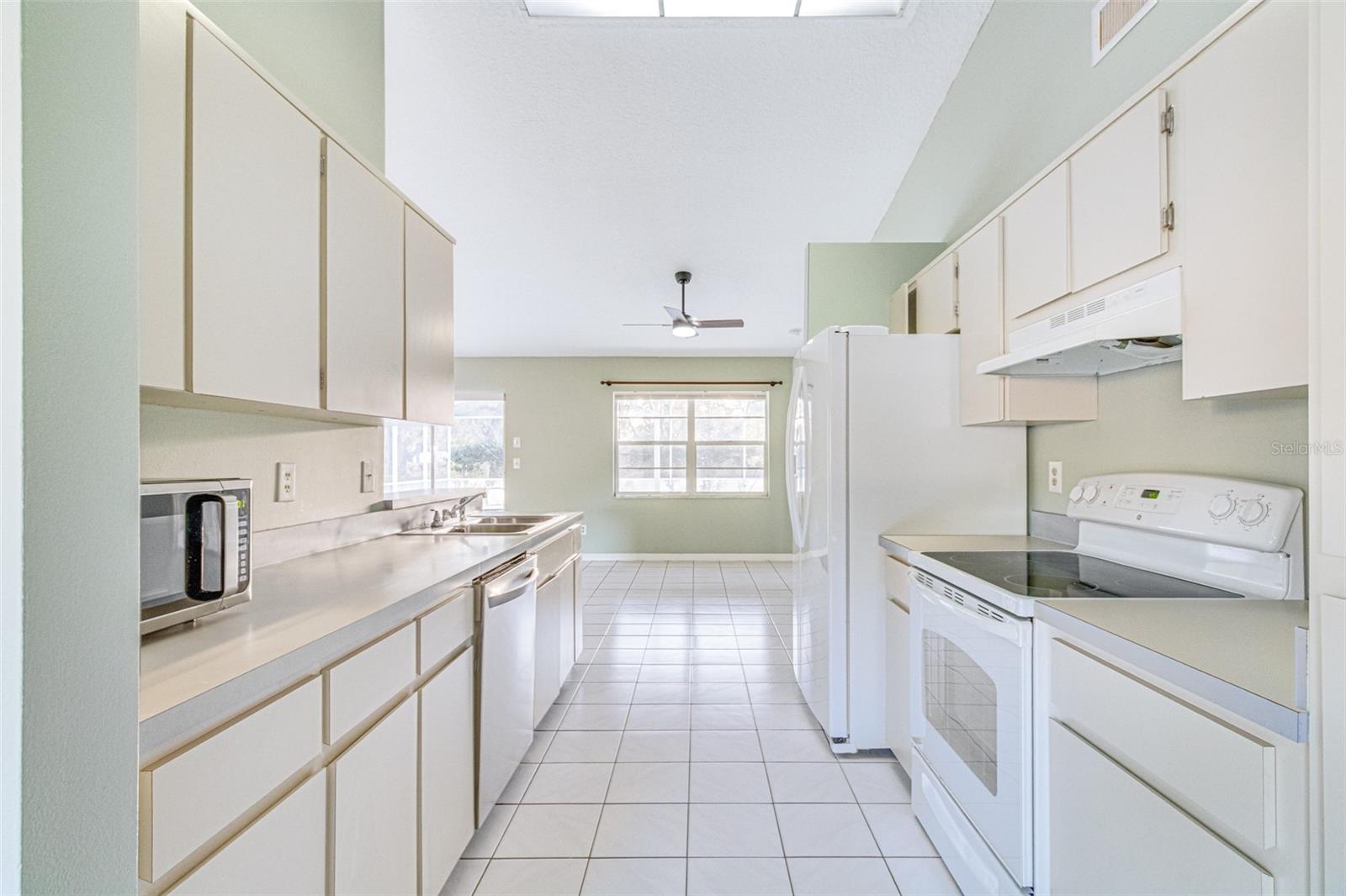 OAKRIDGE ESTATES - Residential