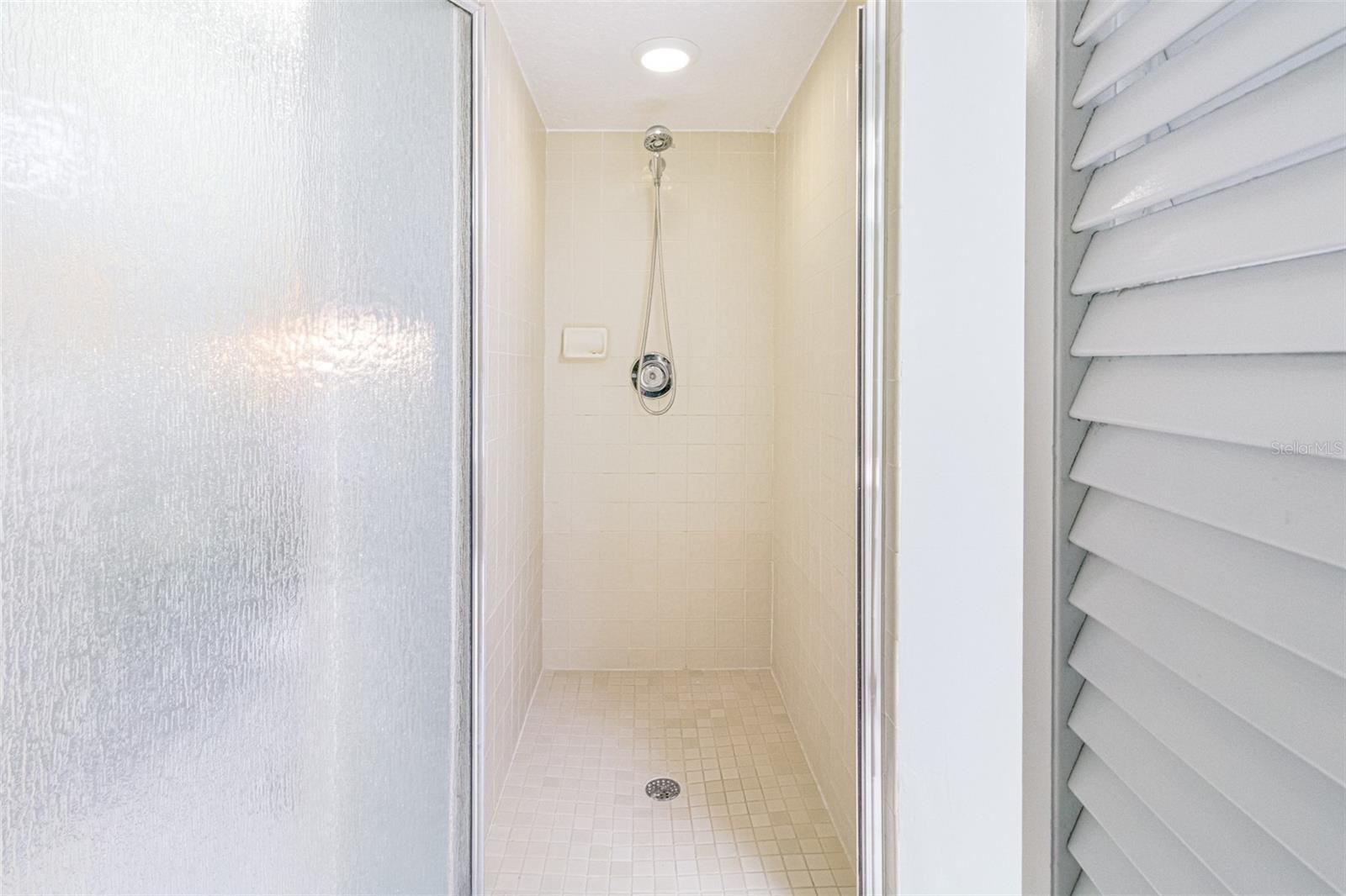 OAKRIDGE ESTATES - Residential