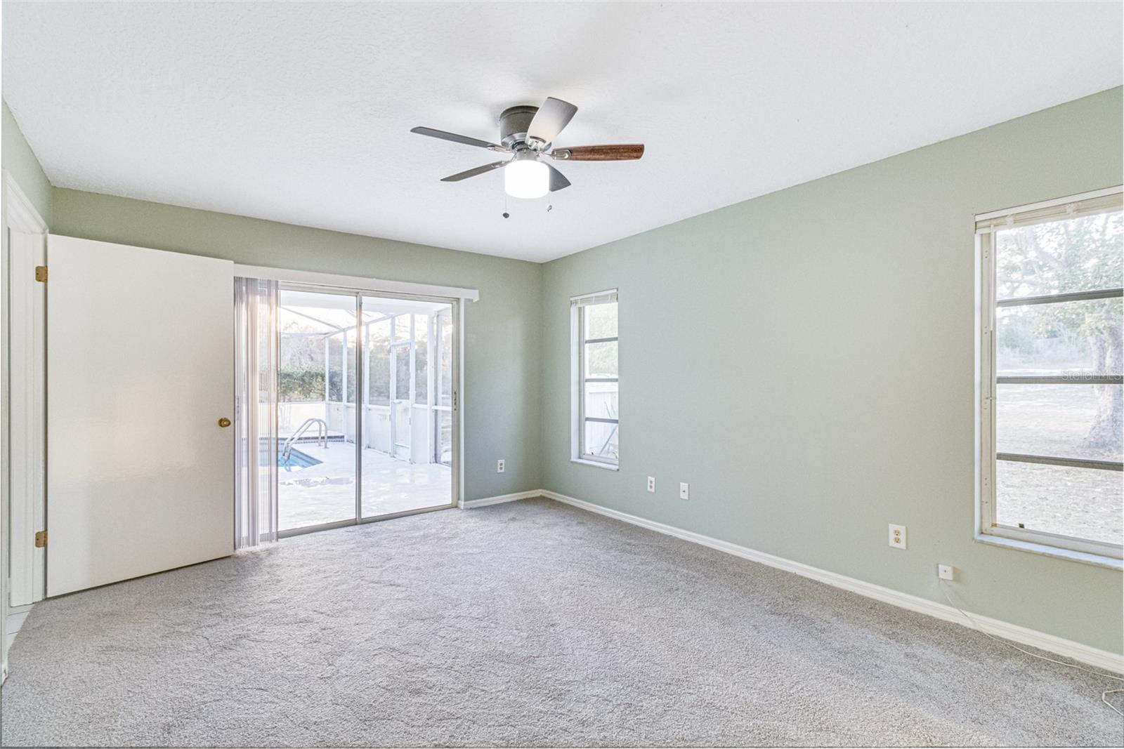 OAKRIDGE ESTATES - Residential